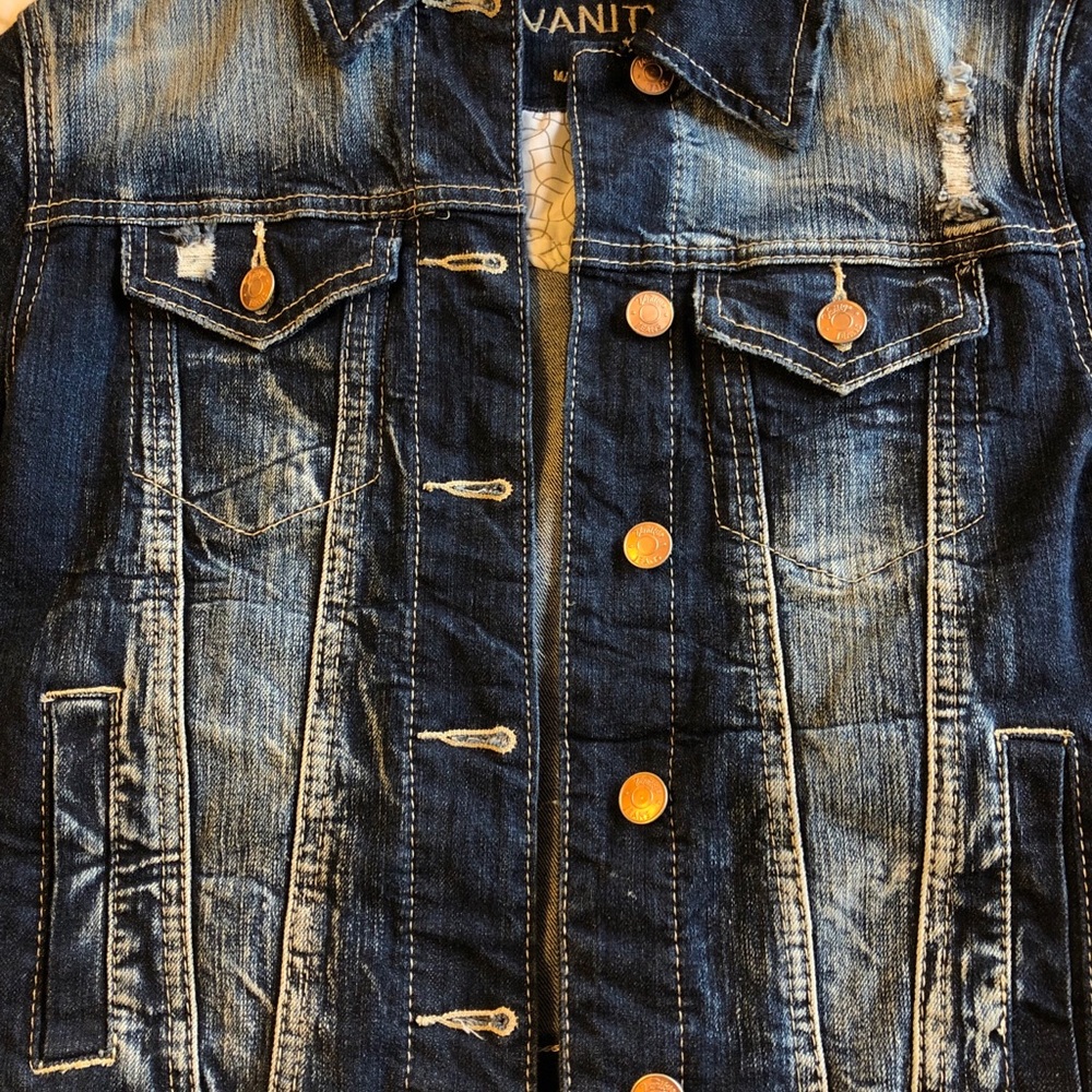 Jean jacket - Picture 2 of 5
